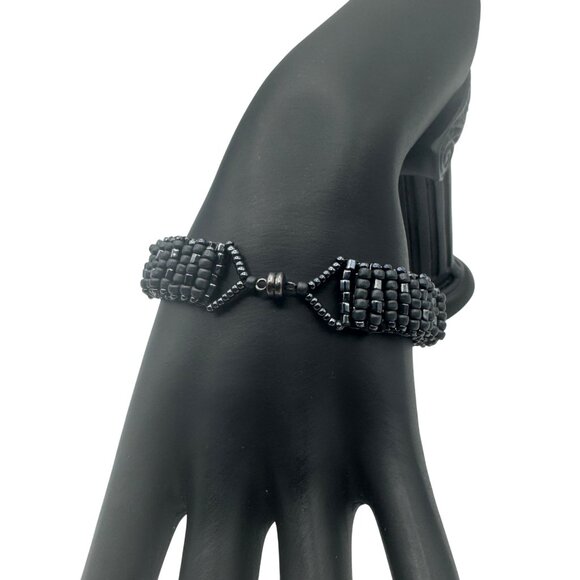 Handwoven Black Beaded Bracelet With Magnetic Clasp - Picture 3 of 4